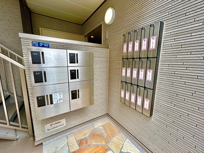 物件外観写真4　(建物設備)