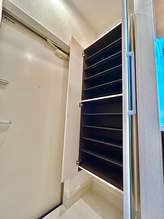 物件内観写真14　(靴箱)