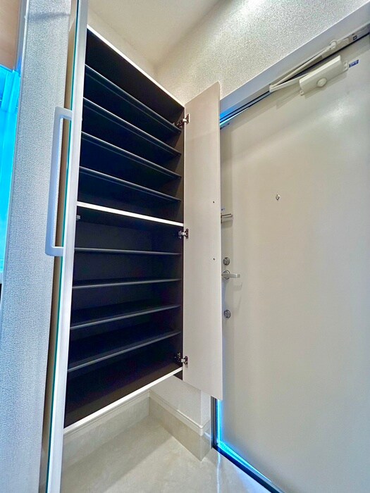 物件内観写真14　(靴箱)