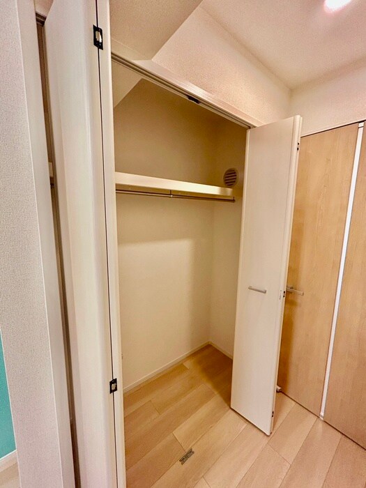 物件内観写真15　(収納)