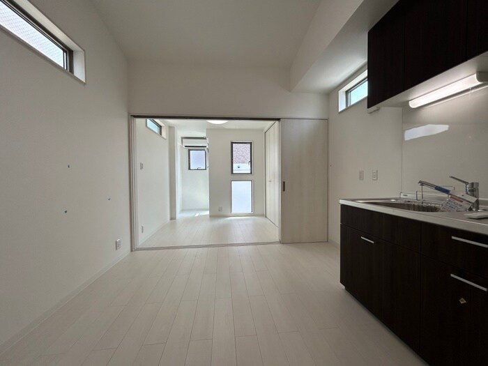 物件内観写真4　(居室)