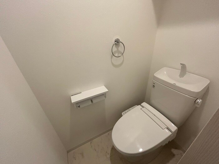 物件内観写真7　(トイレ)