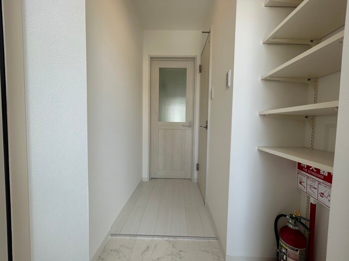 物件内観写真13　(廊下)