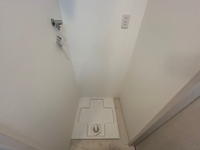 物件内観写真16　(洗濯機置場)