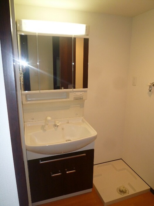 物件内観写真9　(洗面)