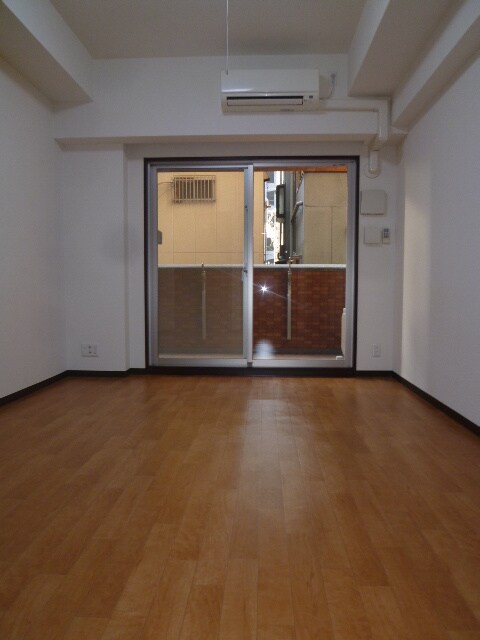 物件内観写真11　(居室)