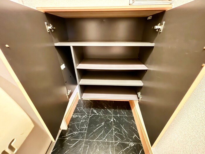 物件内観写真20　(靴箱)