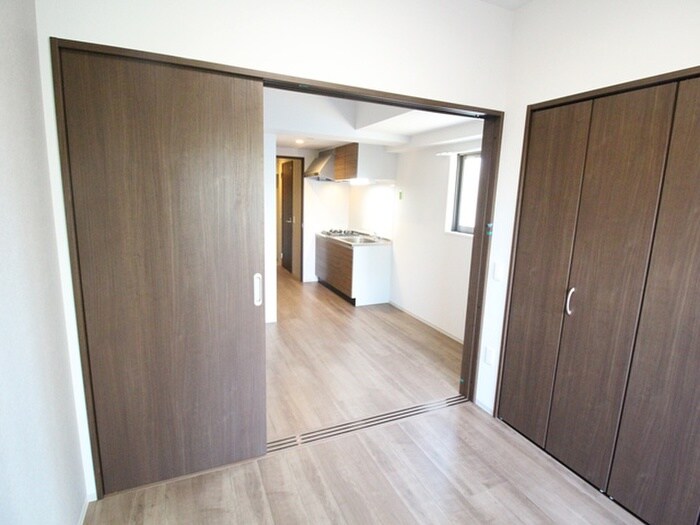 物件内観写真9　(居室)