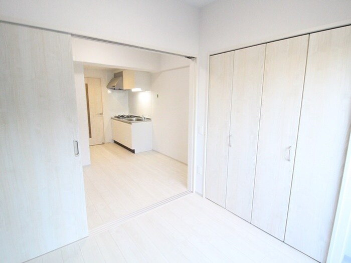 物件内観写真9　(居室)