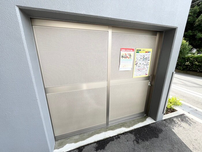 物件外観写真6　(建物設備)