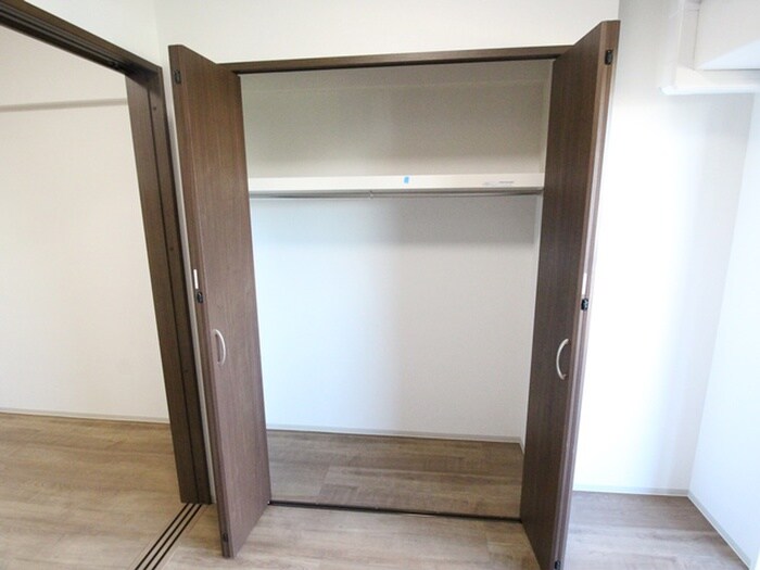 物件内観写真10　(収納)