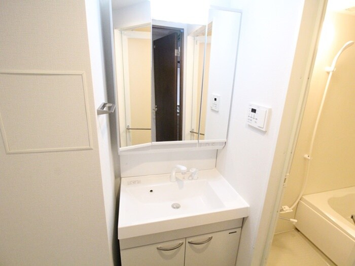 物件内観写真13　(洗面)