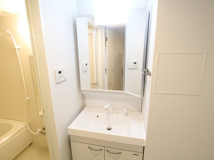 物件内観写真13　(洗面)