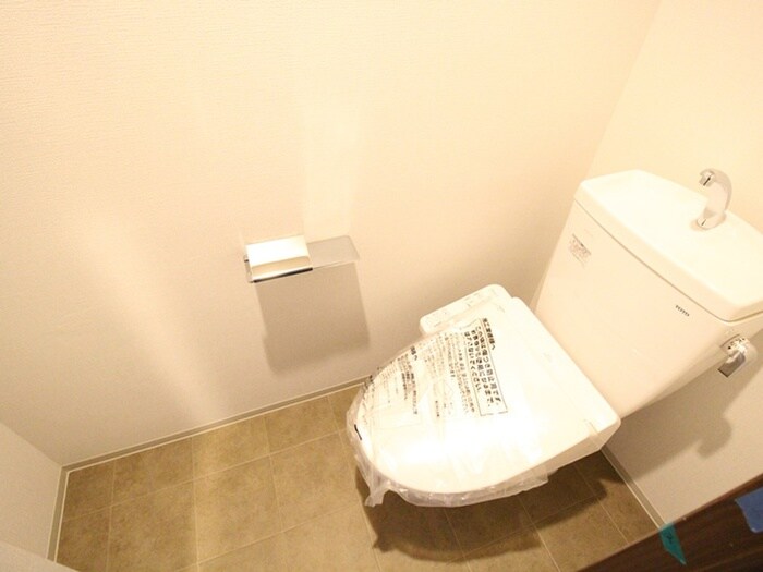 物件内観写真15　(トイレ)