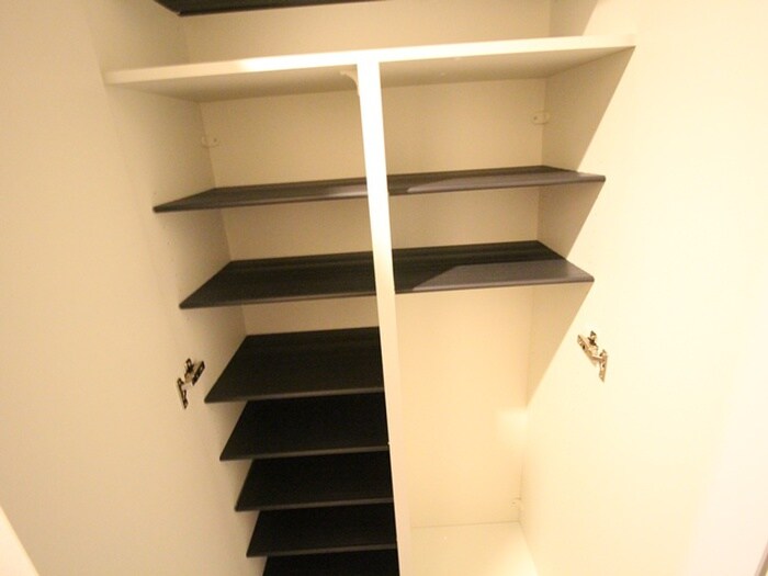 物件内観写真17　(靴箱)