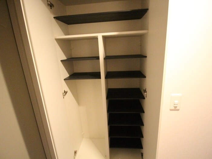 物件内観写真17　(靴箱)