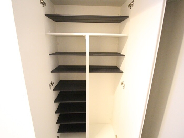 物件内観写真17　(靴箱)