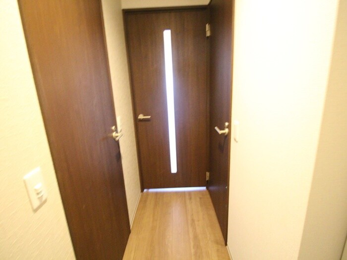 物件内観写真18　(廊下)