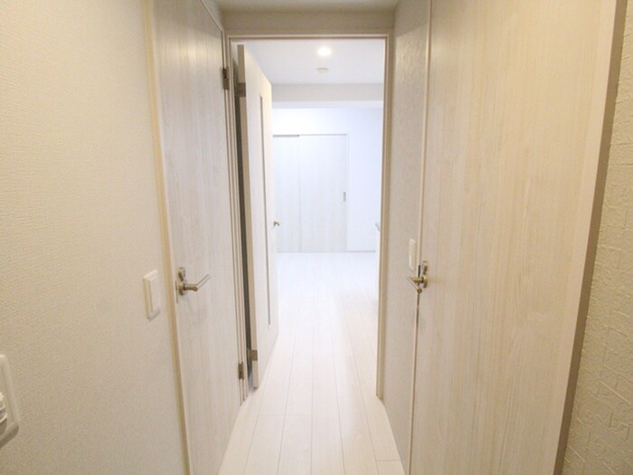 物件内観写真18　(廊下)
