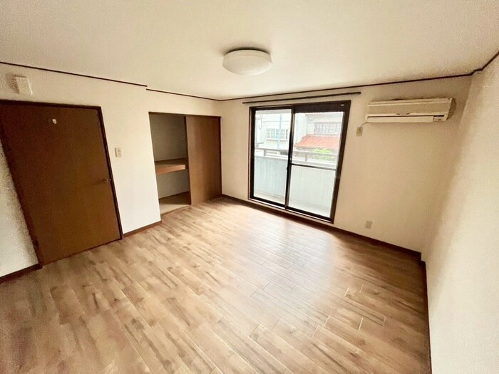 物件内観写真13　(居室)