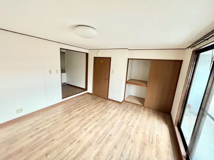 物件内観写真18　(居室)