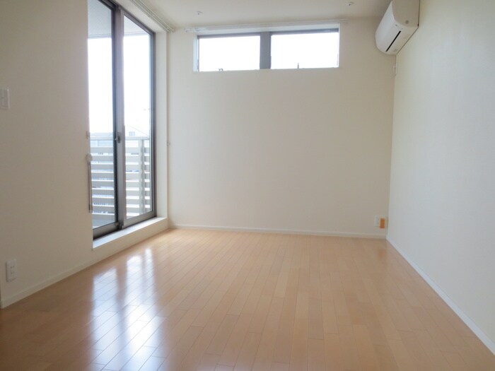 物件内観写真6　(居室)