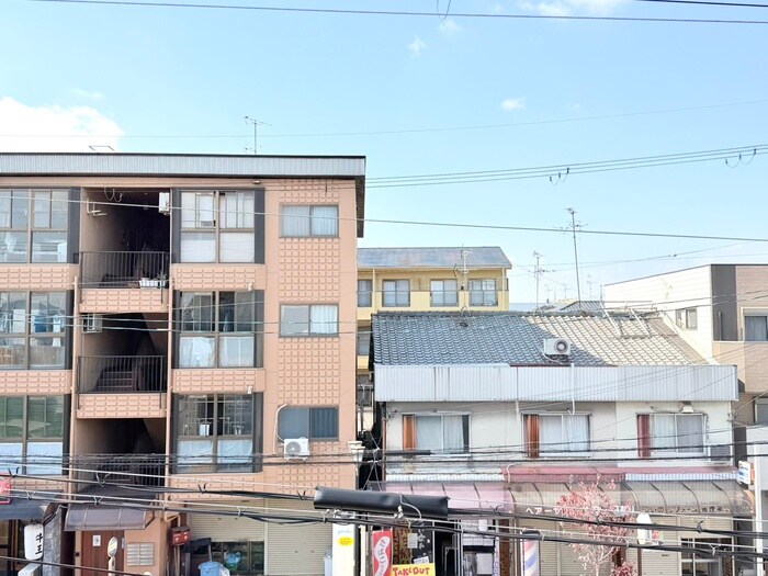 物件内観写真17　(室内からの展望)