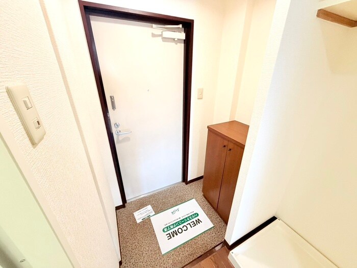 物件内観写真22　(玄関)