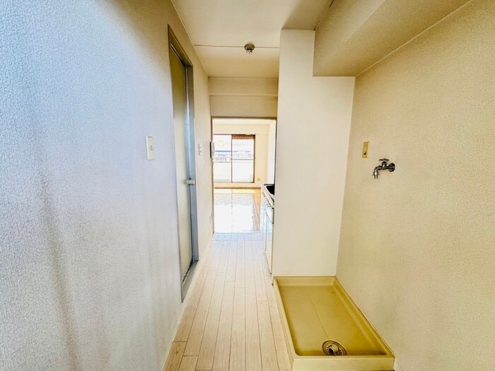 物件内観写真18　(廊下)