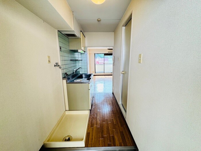 物件内観写真18　(廊下)