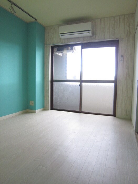 物件内観写真4　(居室)