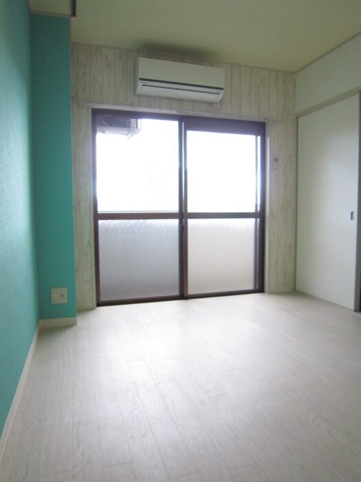 物件内観写真6　(居室)