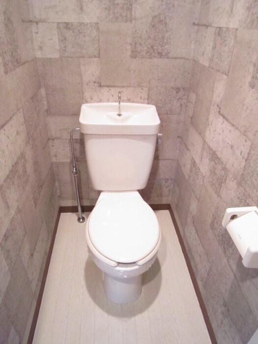 物件内観写真10　(トイレ)