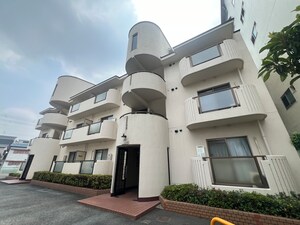 プルミエ－ルメゾンＦ２番館外観写真