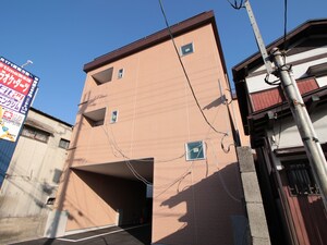 ウエストコート外観写真