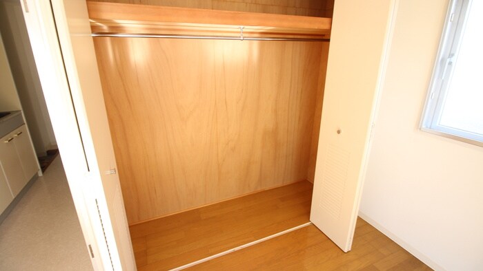 物件内観写真12　(収納)