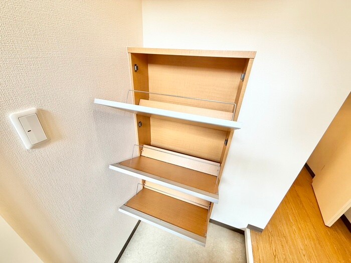 物件内観写真18　(靴箱)