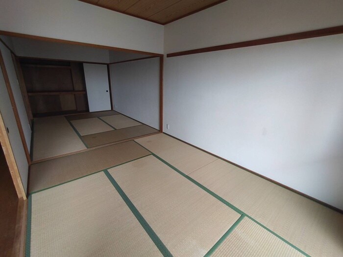 物件内観写真8　(居室)