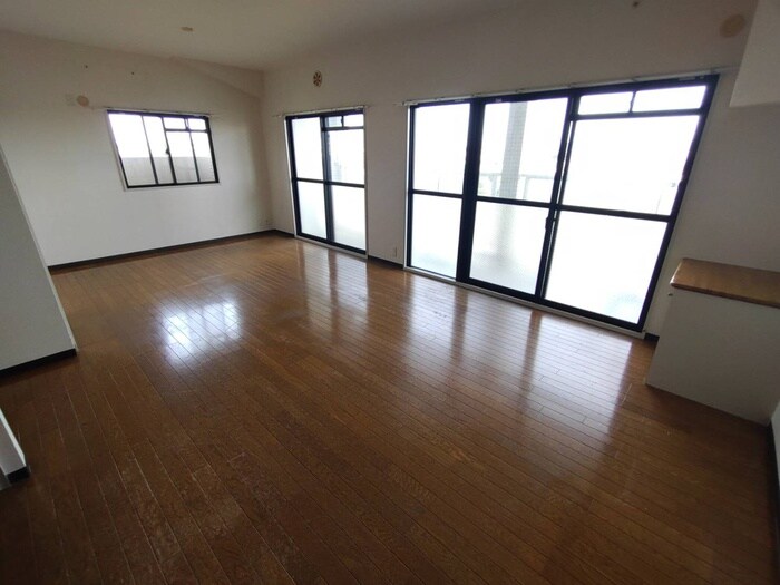 物件内観写真8　(居室)