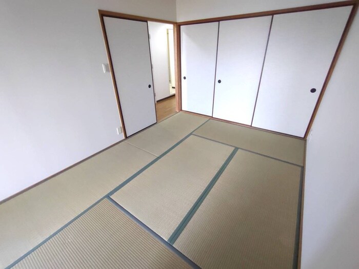 物件内観写真10　(居室)