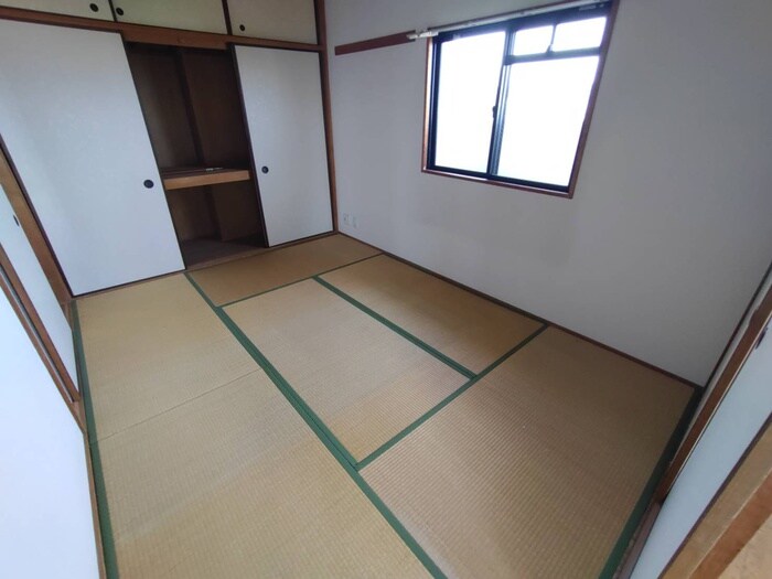 物件内観写真11　(居室)