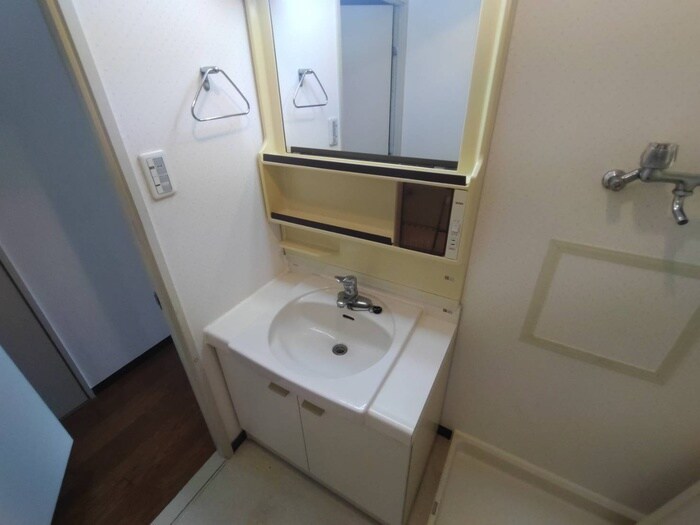 物件内観写真12　(洗面)