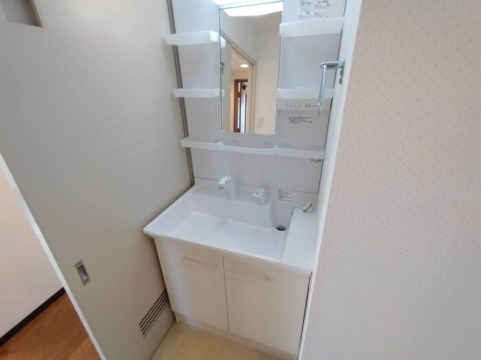 物件内観写真12　(洗面)