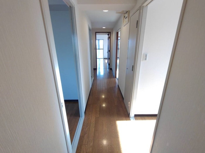 物件内観写真17　(廊下)
