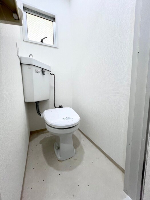 物件内観写真14　(トイレ)