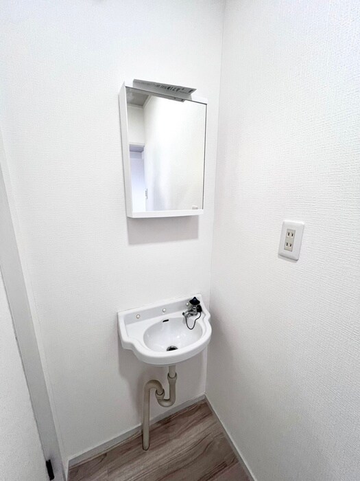 物件内観写真15　(洗面)