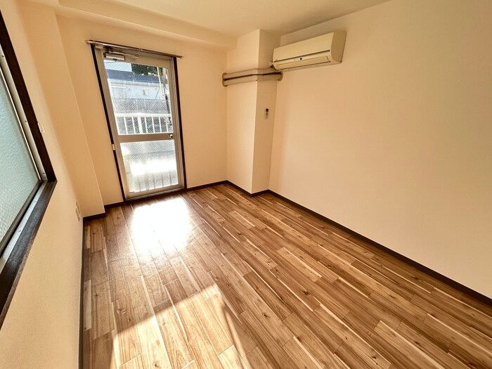 物件内観写真10　(居室)