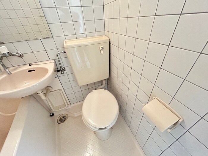 物件内観写真13　(トイレ)