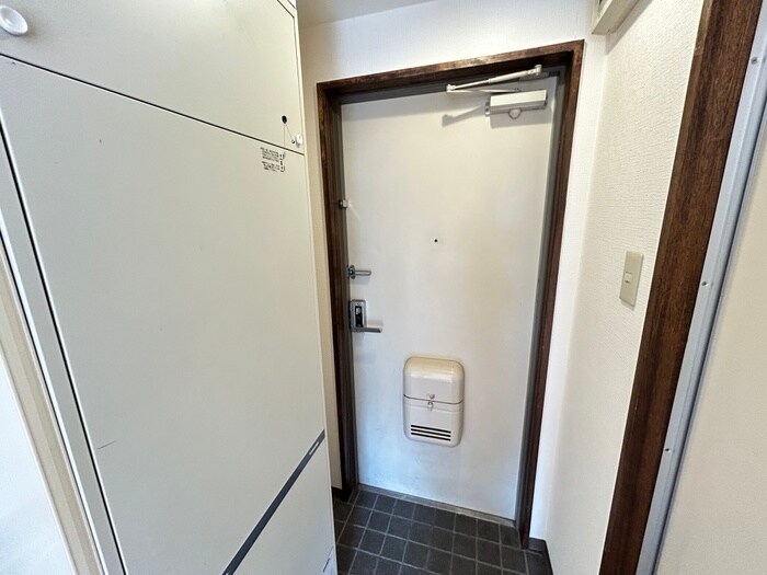 物件内観写真21　(玄関)