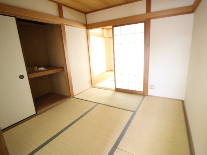 物件内観写真10　(居室)